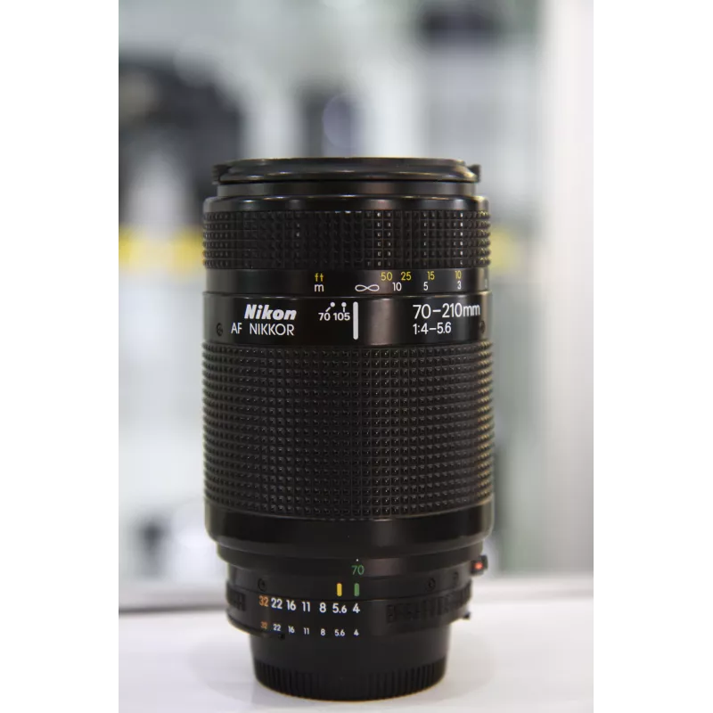 NIKON AF NIKKOR 70-210MM F/4-5.6