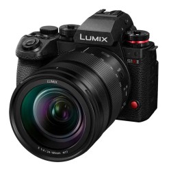 PANASONIC LUMIX S1R II + L 24-105MM F/4 MACRO OIS