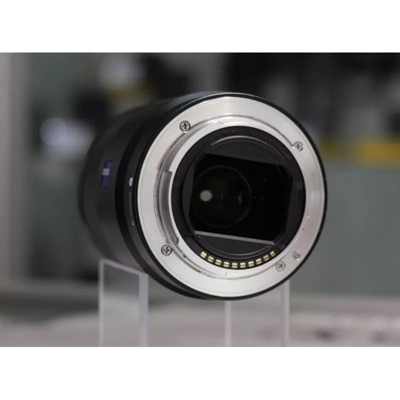 SONY FE 55MM F/1.8 ZEISS SONNAR T*
