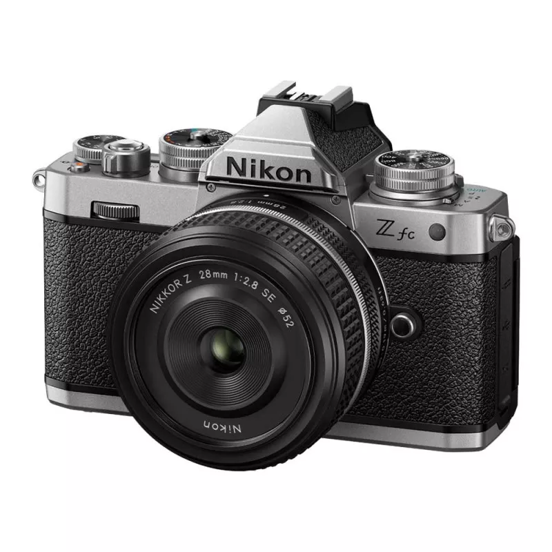 NIKON Z FC - Kit 28mm f/2.8 SE rétro compact