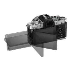 NIKON Z FC - Kit 28mm f/2.8 SE rétro compact