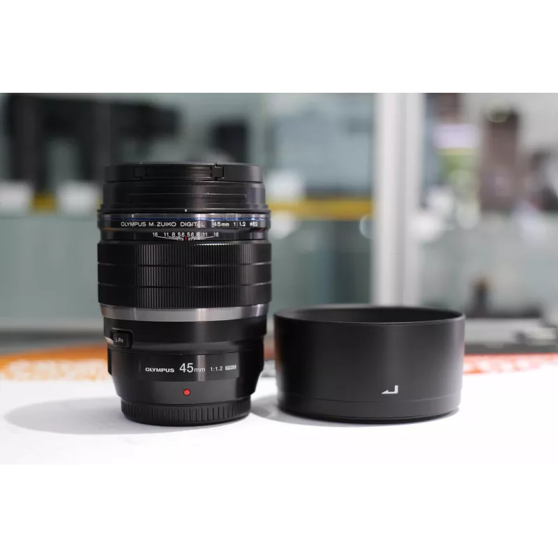 OLYMPUS ZUIKO 45MM F/1.2 PRO OCCASION SALON