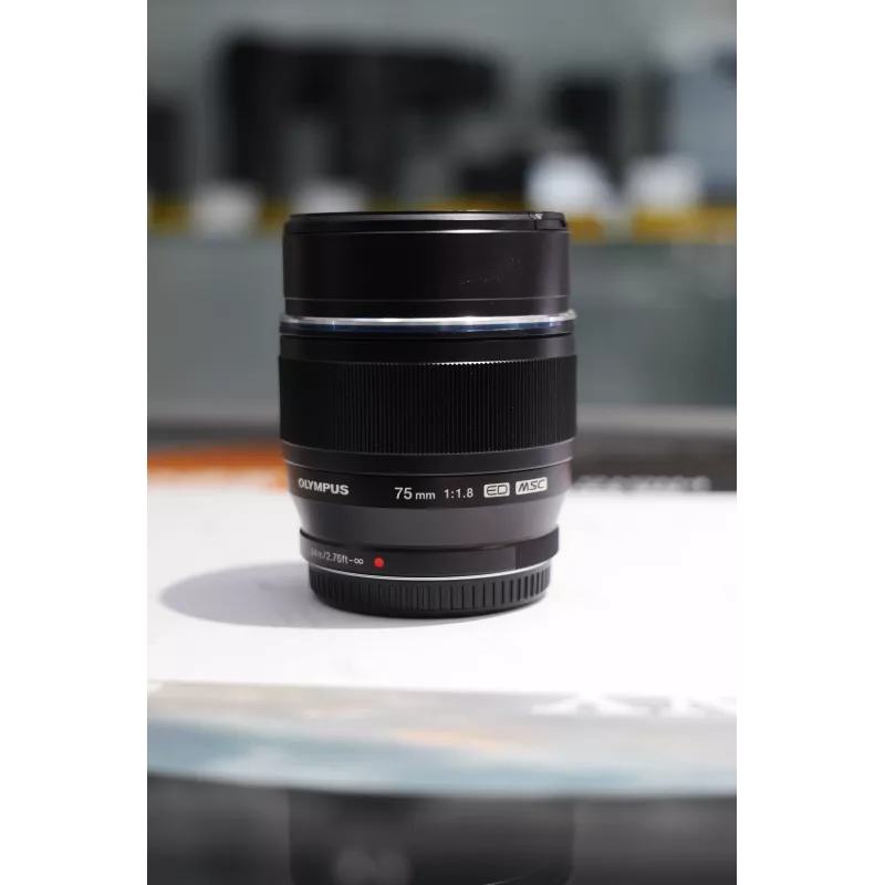 OLYMPUS ZUIKO 75MM F/1.8 ED MSC