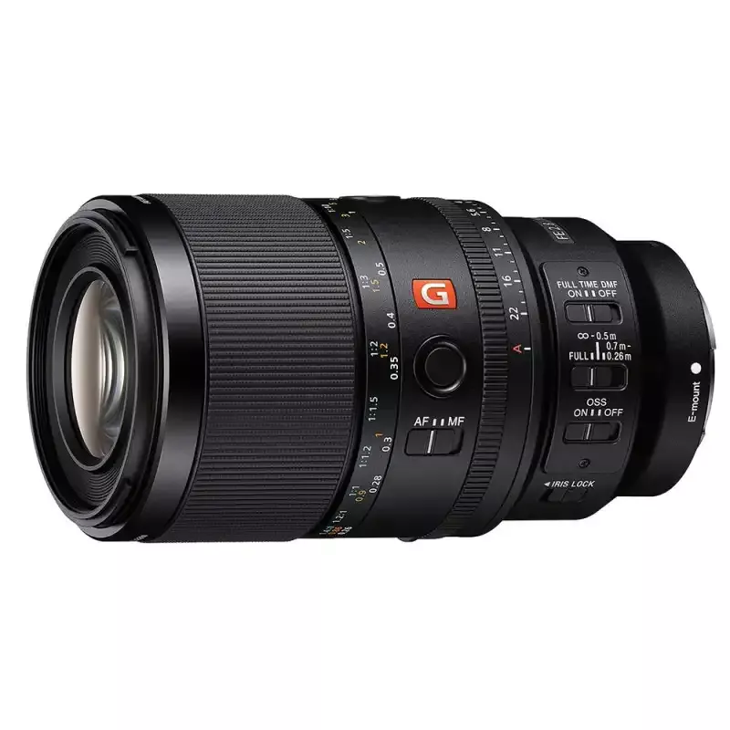 Sony FE 100mm f/2.8 Macro G Master OSS