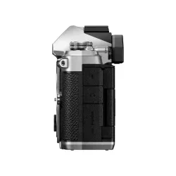 OM System OM-3 – Hybride compact créatif