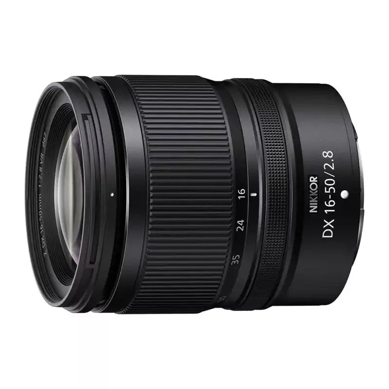 Nikon Z DX 16-50mm f/2.8 VR – Objectif lumineux