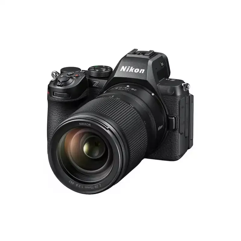 NIKON Z5 II + 28-75mm f/2.8 – Kit plein format