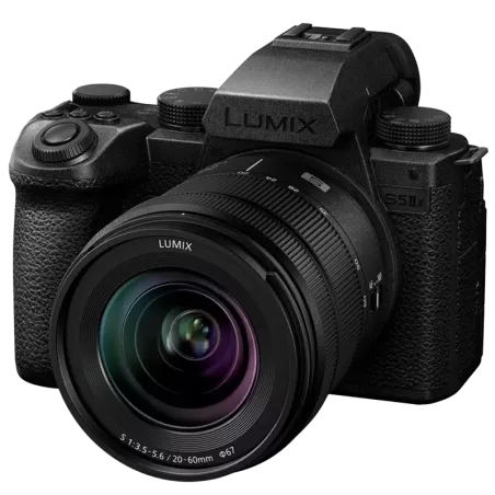 Panasonic Lumix S5 IIX + L 20-60mm F/3.5-5.6 S