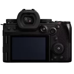 Panasonic Lumix S5 IIX + L 20-60mm F/3.5-5.6 S