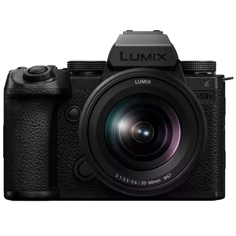 Panasonic Lumix S5 IIX + L 20-60mm F/3.5-5.6 S