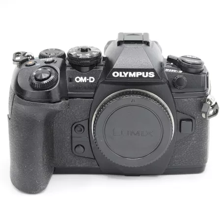 OLYMPUS E-M1 MARK II (-60 000 CLICS) OCCASION AIX