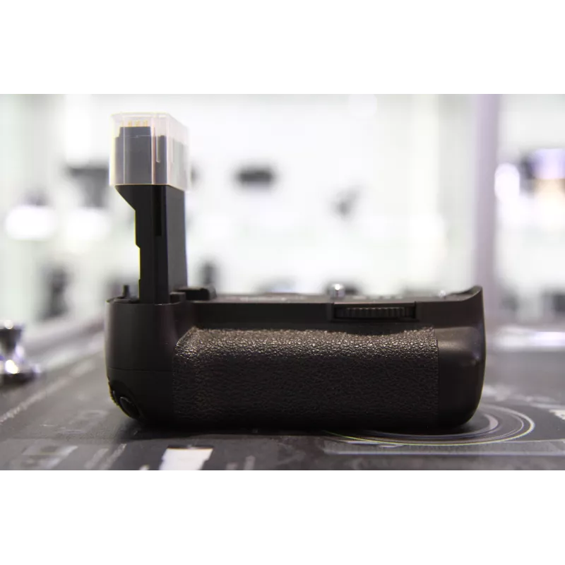 CANON GRIP BG-E7 FOR 7D