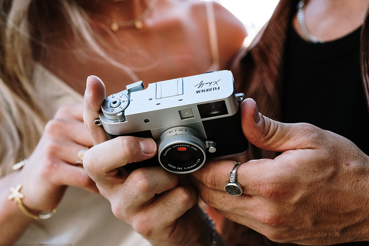 Fujifilm X Half gris
