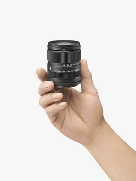 Optique compact 18-50mm Sigma