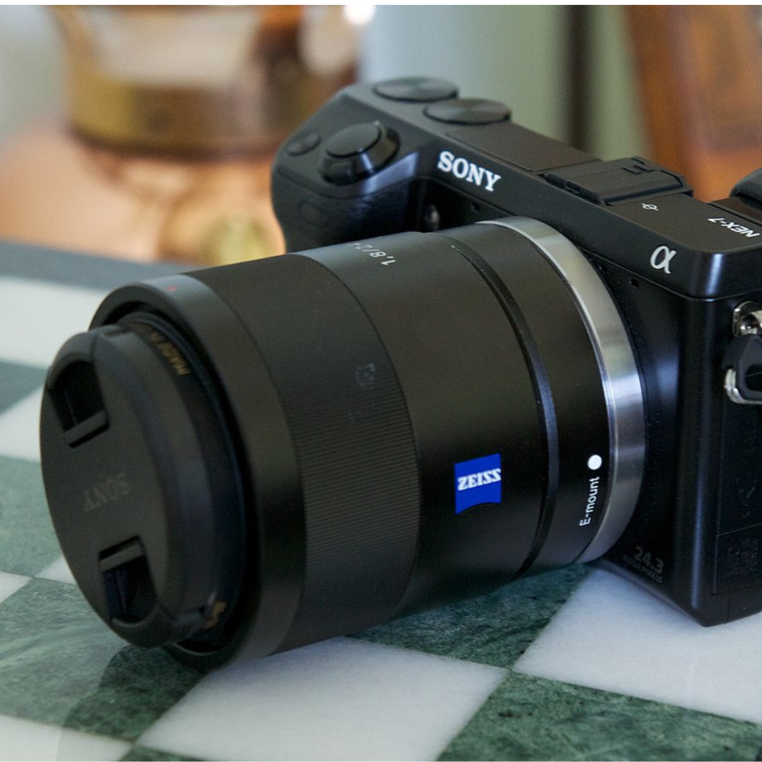 SONY E 24MM F/1.8 ZEISS SONNAR T*
